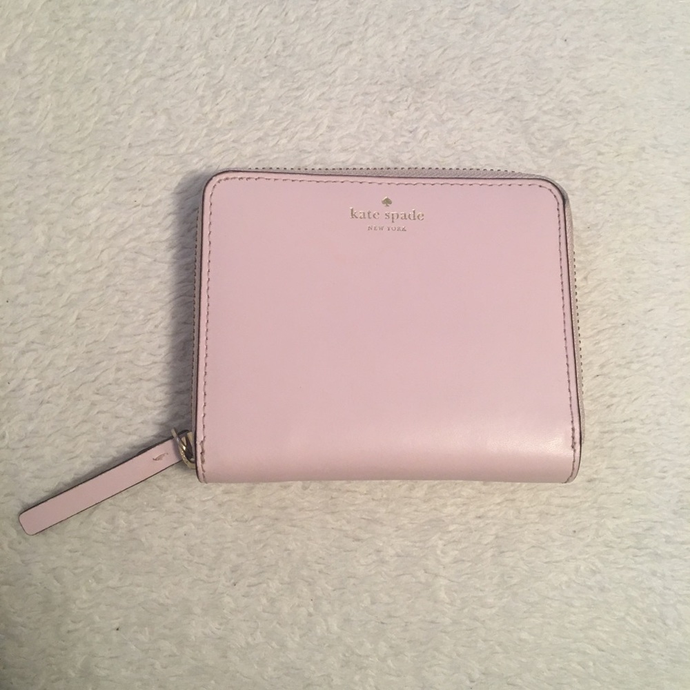 “Wright Place Darci” Kate Spade wallet